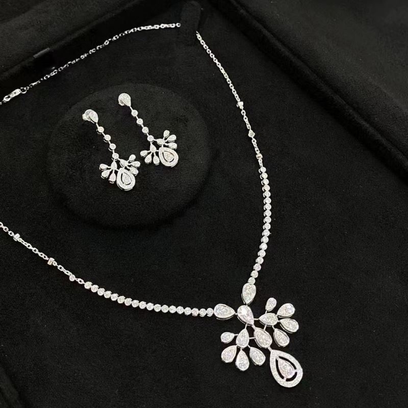 Chaumet Necklaces